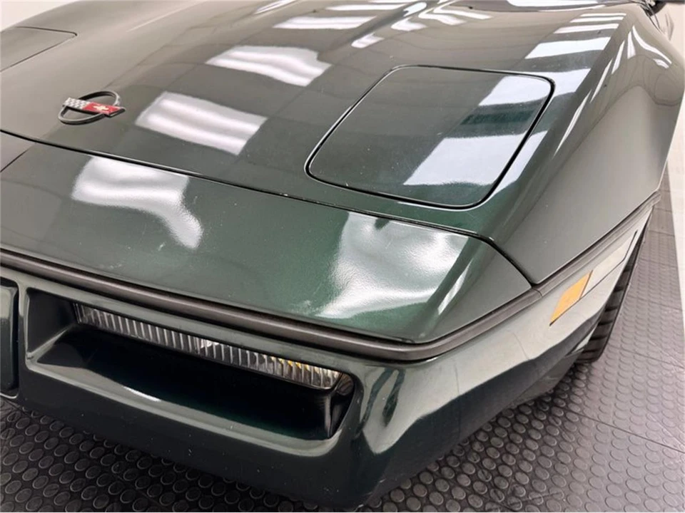 1990 Chevrolet Corvette C4 - Image 10 of 31