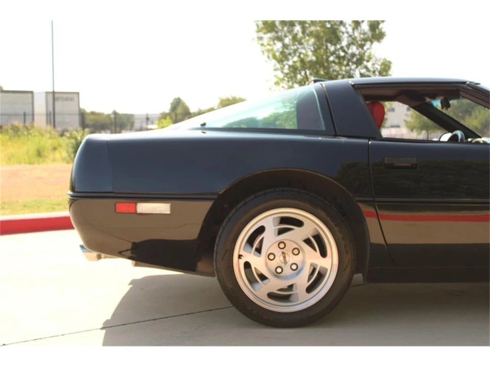 1990 Chevrolet Corvette C4 - Image 31 of 31