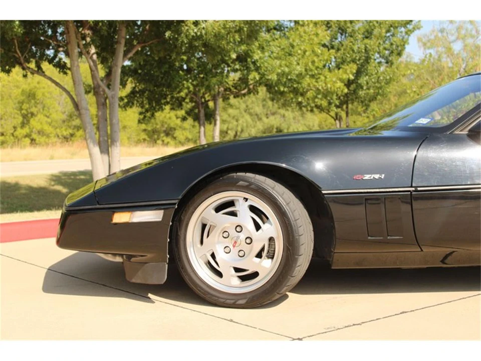 1990 Chevrolet Corvette C4 - Image 26 of 31