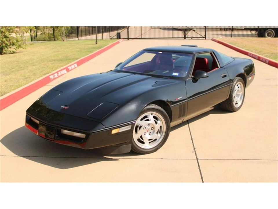1990 Chevrolet Corvette C4 - Image 2 of 31
