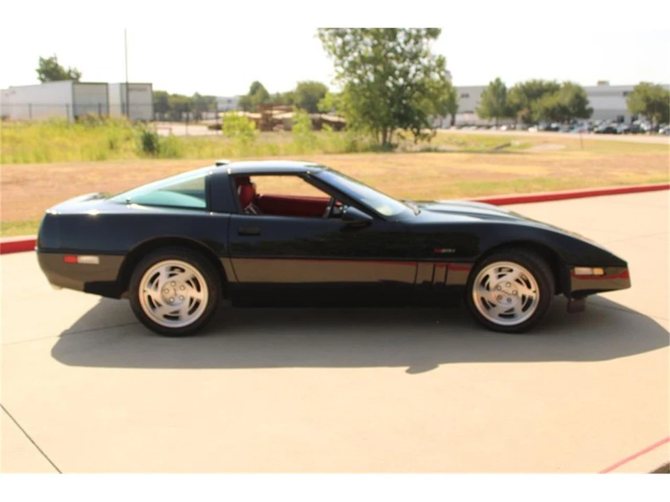 1990 Chevrolet Corvette C4 - Image 17 of 31