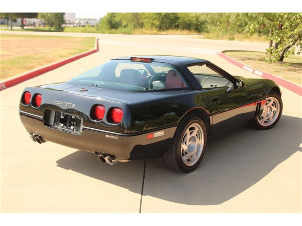 1990 Chevrolet Corvette C4 - Image 14 of 31