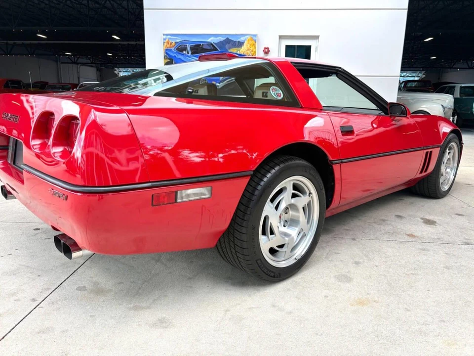 1990 Chevrolet Corvette C4 - Image 17 of 31