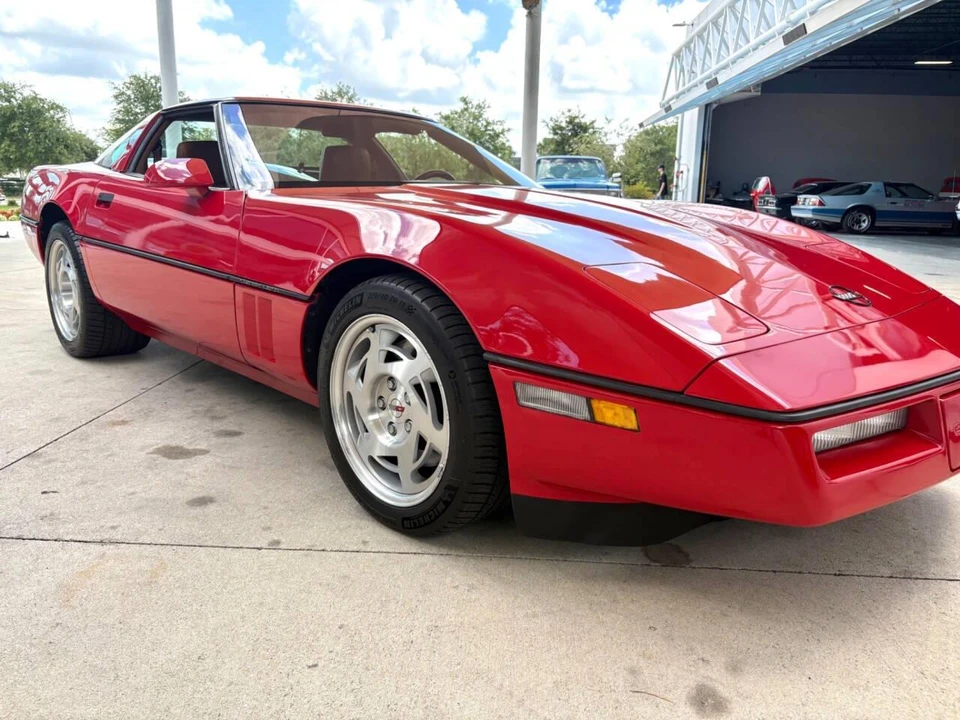 1990 Chevrolet Corvette C4 - Image 20 of 31