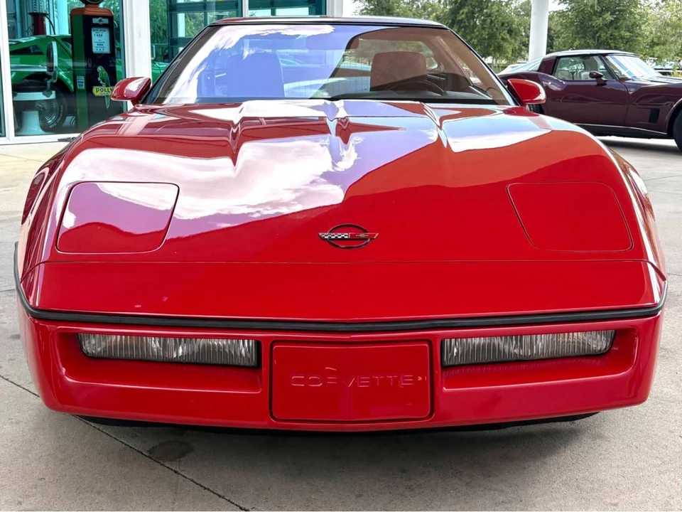 1990 Chevrolet Corvette C4 - Image 2 of 31