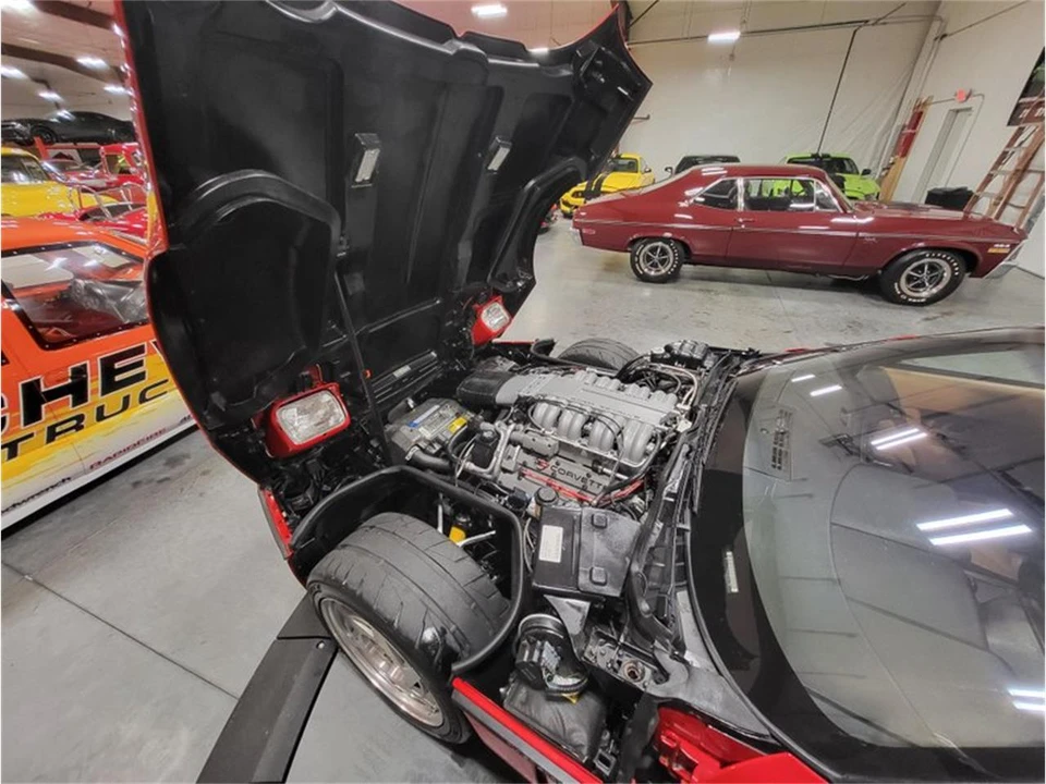 1990 Chevrolet Corvette C4 - Image 18 of 29