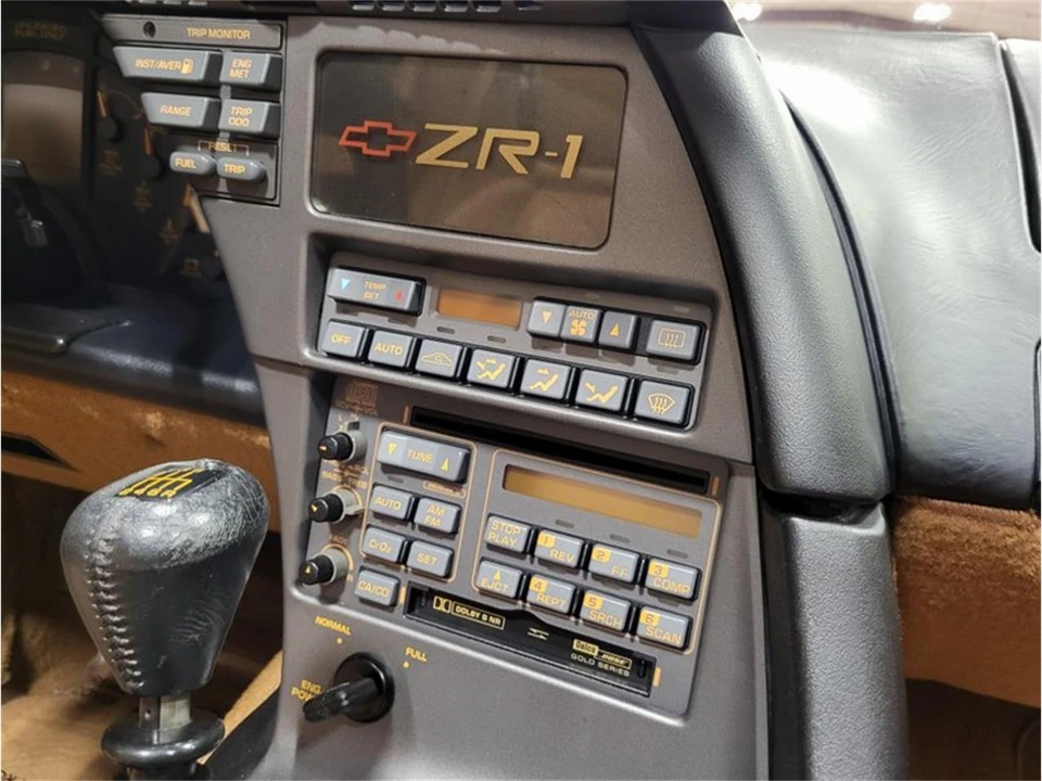 1990 Chevrolet Corvette C4 - Image 10 of 29