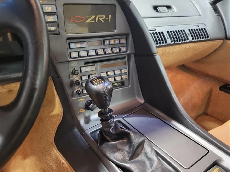 1990 Chevrolet Corvette C4 - Image 11 of 29