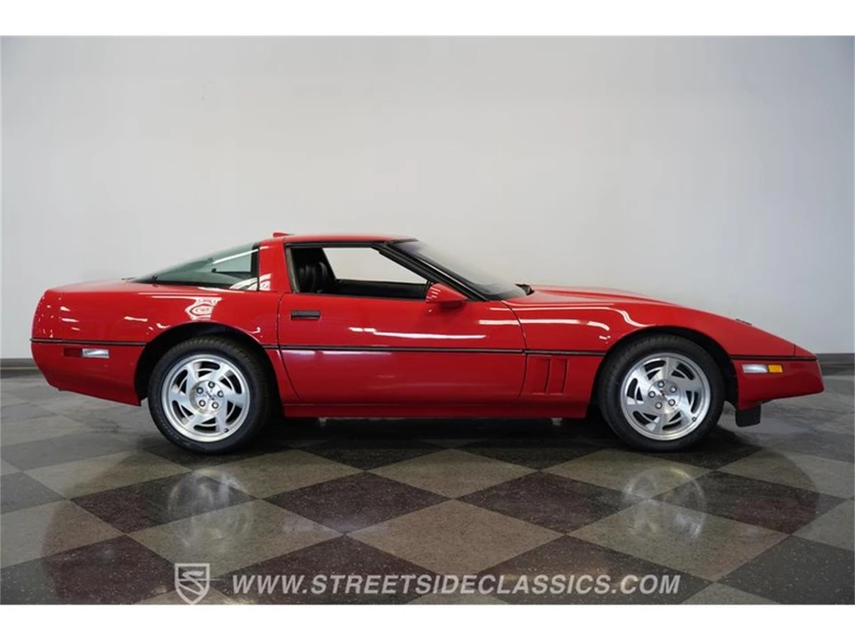1990 Chevrolet Corvette C4 - Image 15 of 31