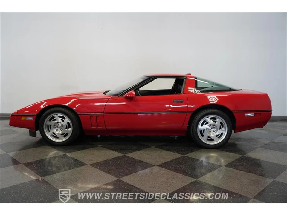 1990 Chevrolet Corvette C4 - Image 8 of 31