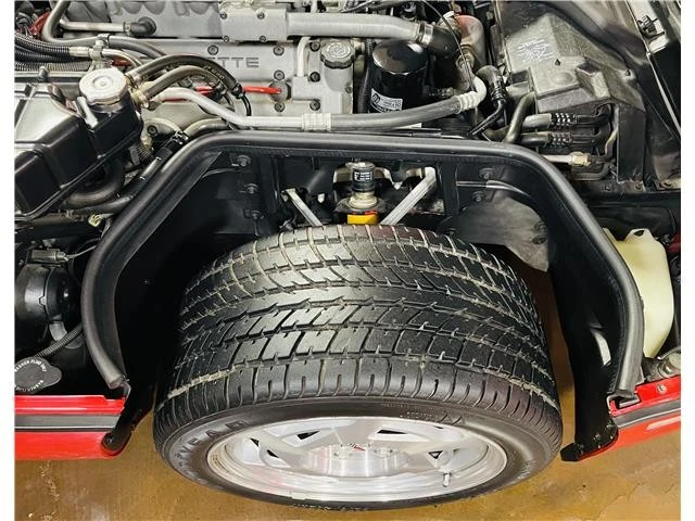 1990 Chevrolet Corvette C4 - Image 9 of 21