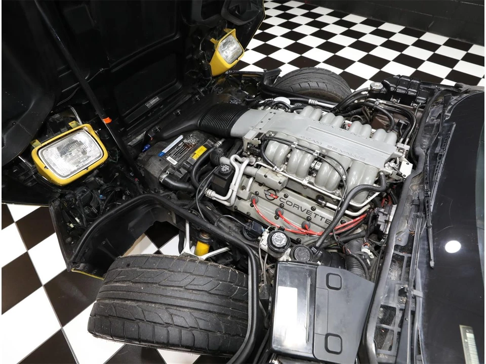 1990 Chevrolet Corvette C4 - Image 2 of 31