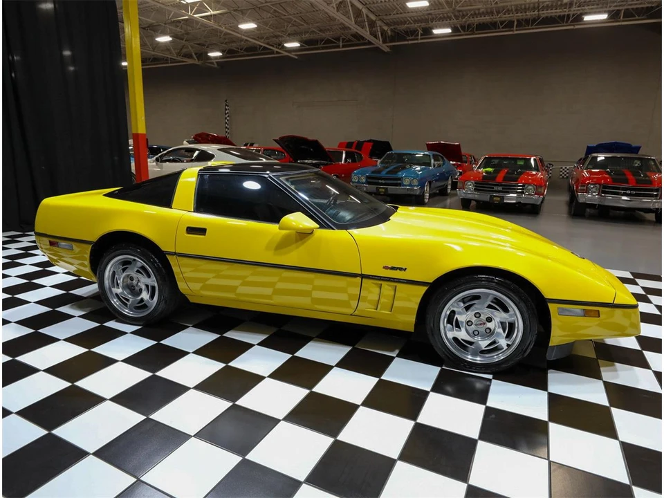 1990 Chevrolet Corvette C4 - Image 17 of 31