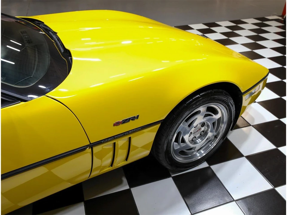 1990 Chevrolet Corvette C4 - Image 15 of 31