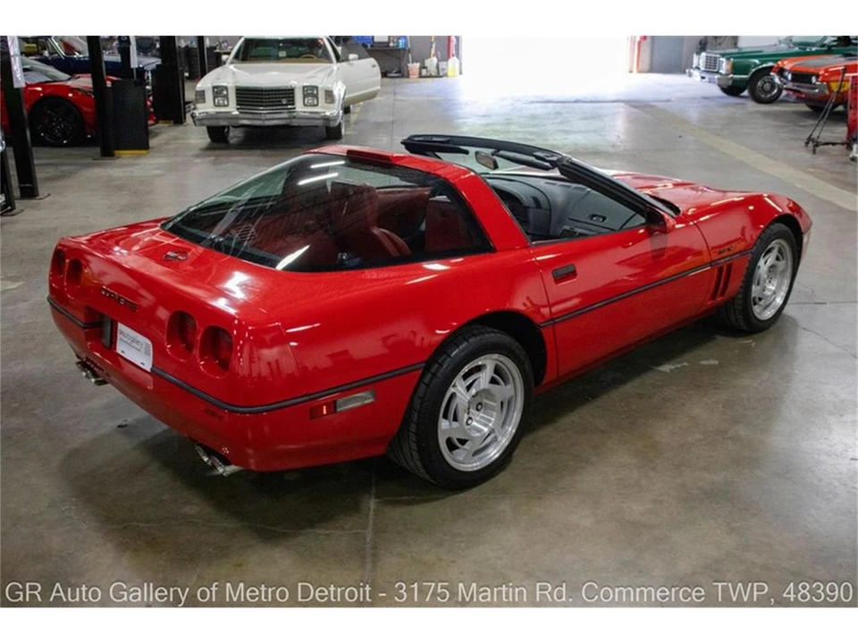 1990 Chevrolet Corvette C4 - Image 8 of 31