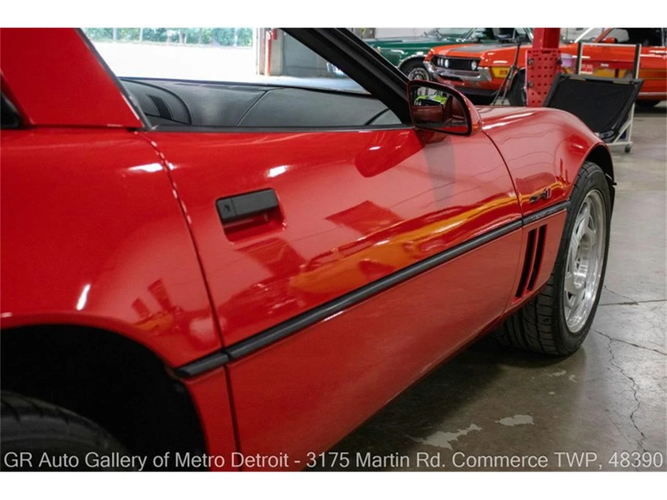 1990 Chevrolet Corvette C4 - Image 23 of 31