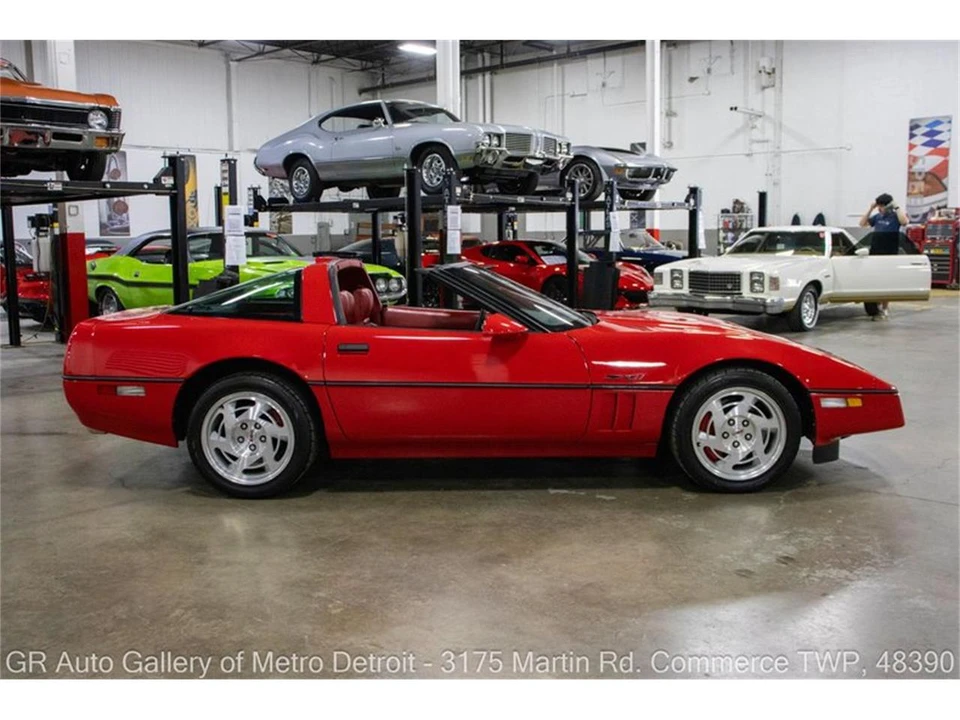 1990 Chevrolet Corvette C4 - Image 9 of 31