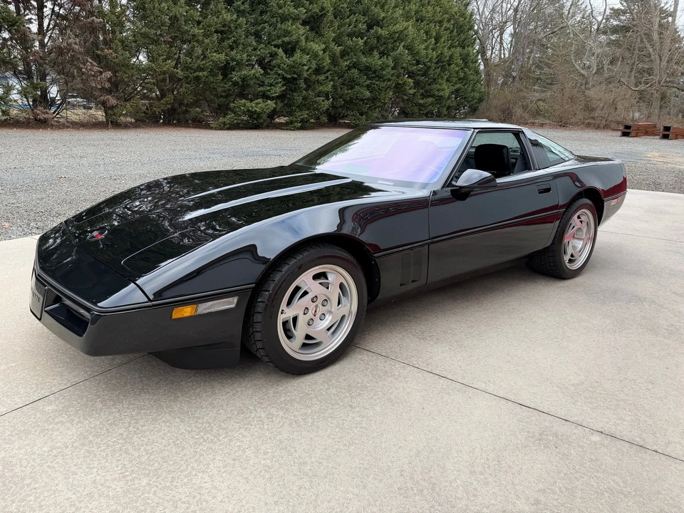 1990 Chevrolet Corvette C4 - Image 2 of 21