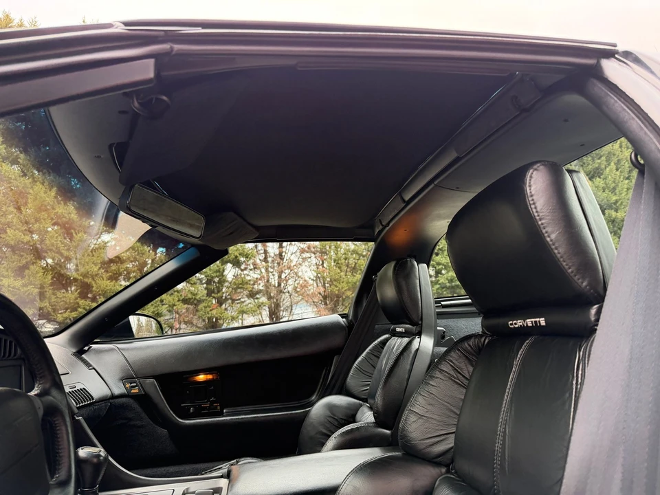 1990 Chevrolet Corvette C4 - Image 13 of 21