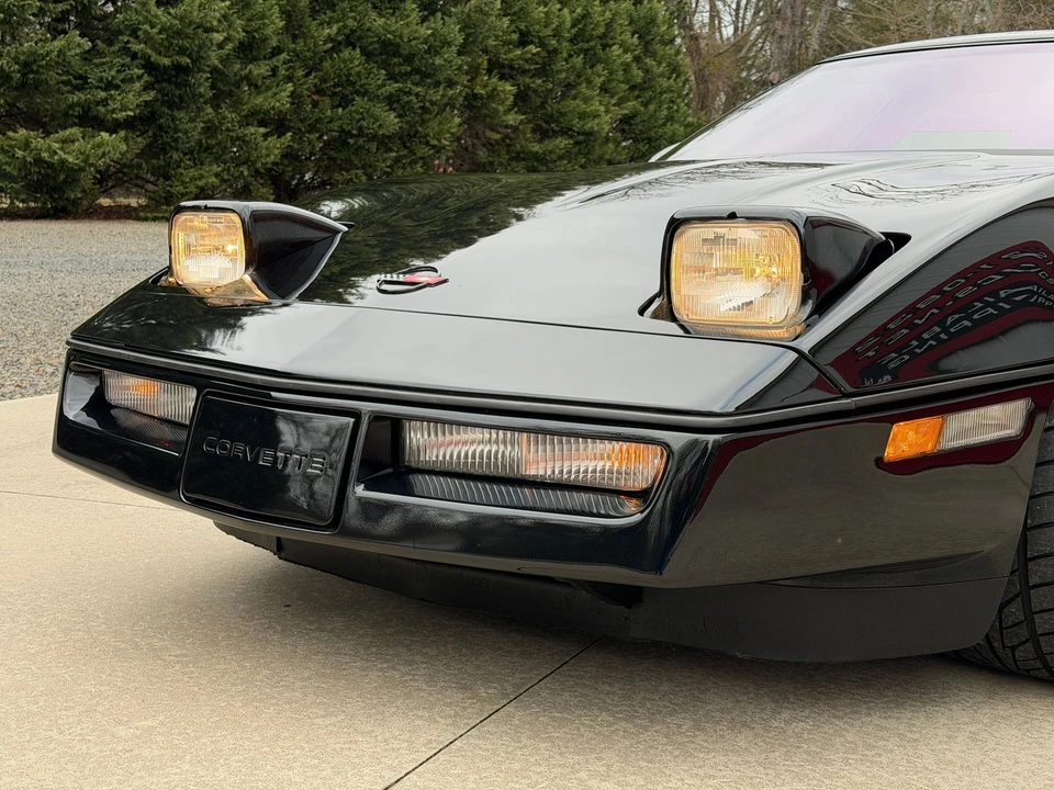 1990 Chevrolet Corvette C4 - Image 8 of 21