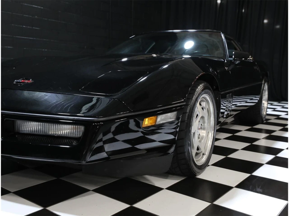 1990 Chevrolet Corvette C4 - Image 8 of 31