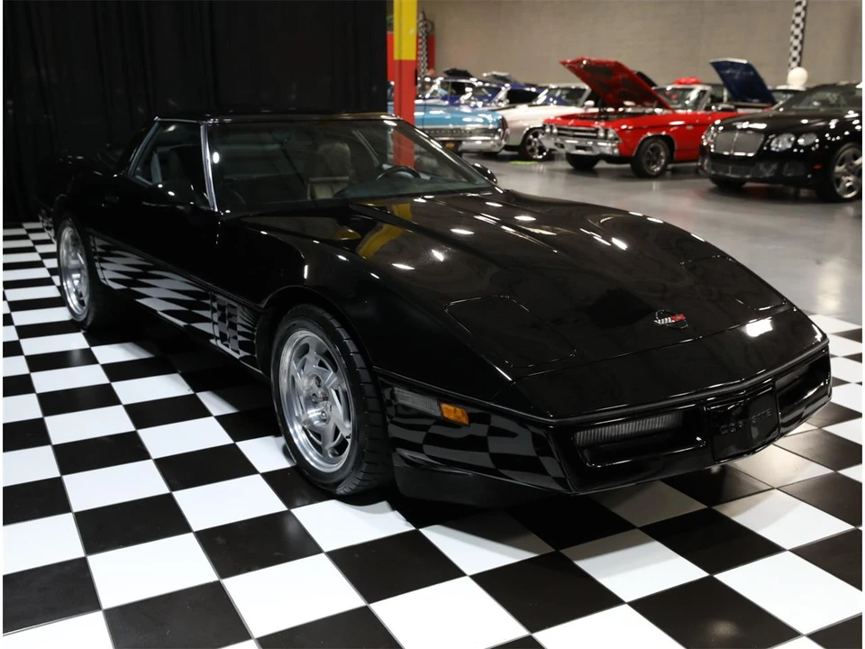 1990 Chevrolet Corvette C4 - Image 13 of 31