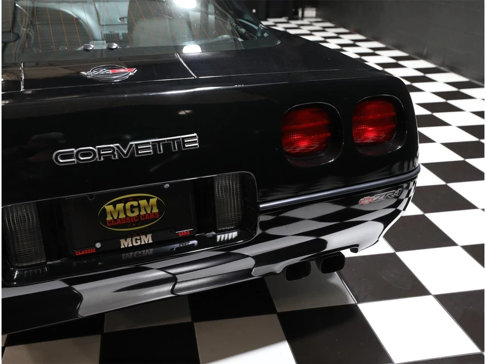 1990 Chevrolet Corvette C4 - Image 20 of 31