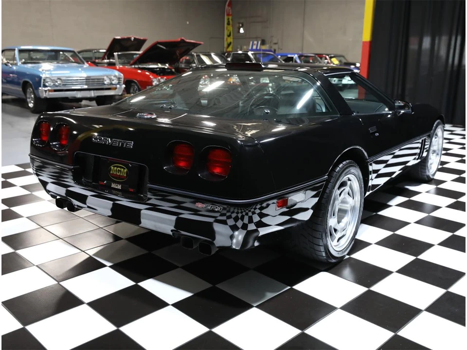 1990 Chevrolet Corvette C4 - Image 19 of 31