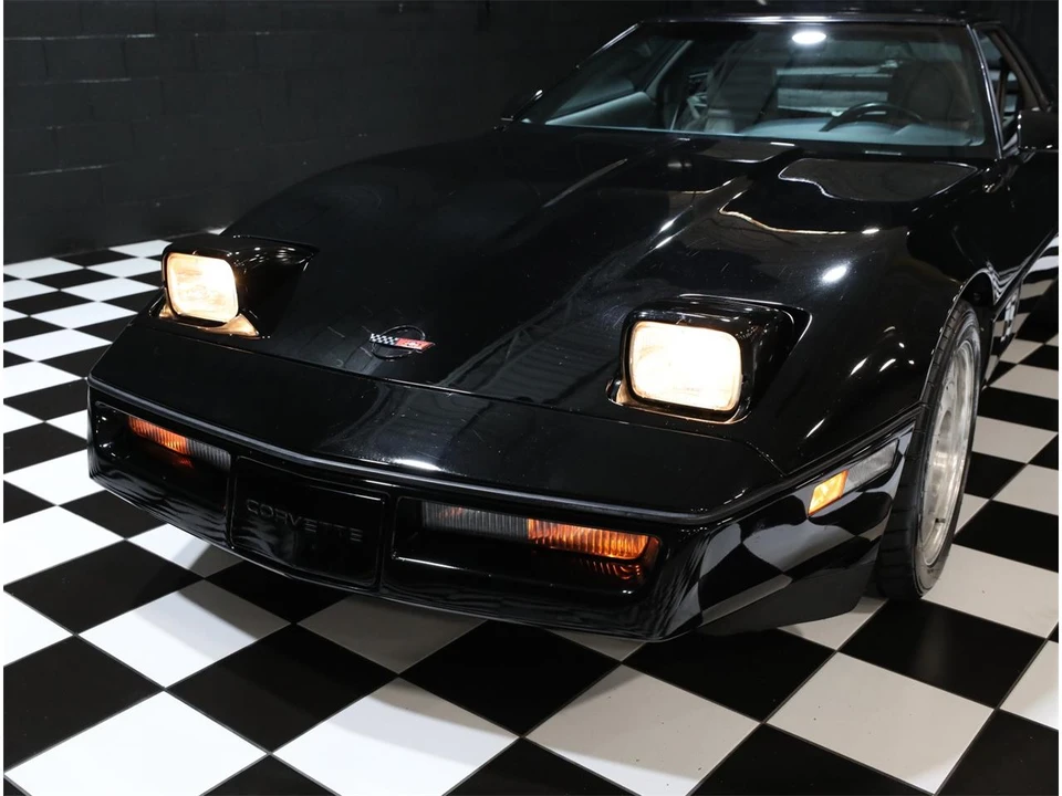 1990 Chevrolet Corvette C4 - Image 9 of 31