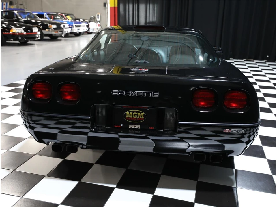 1990 Chevrolet Corvette C4 - Image 23 of 31