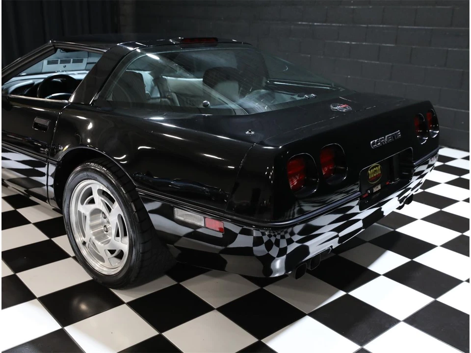 1990 Chevrolet Corvette C4 - Image 26 of 31