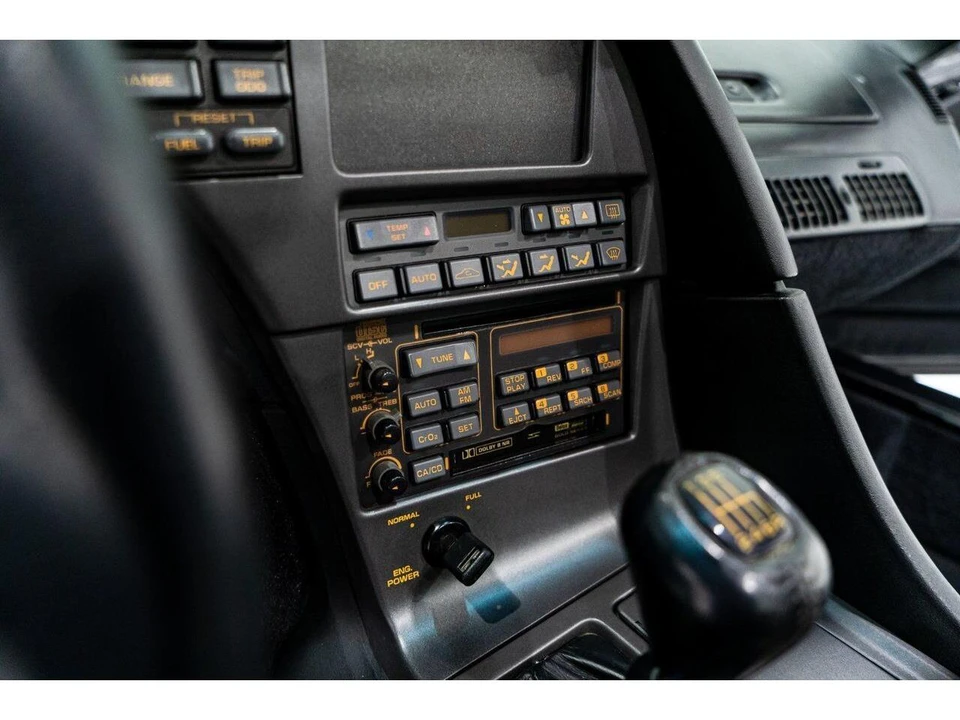 1990 Chevrolet Corvette C4 - Image 13 of 31