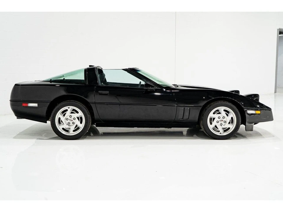 1990 Chevrolet Corvette C4 - Image 29 of 31