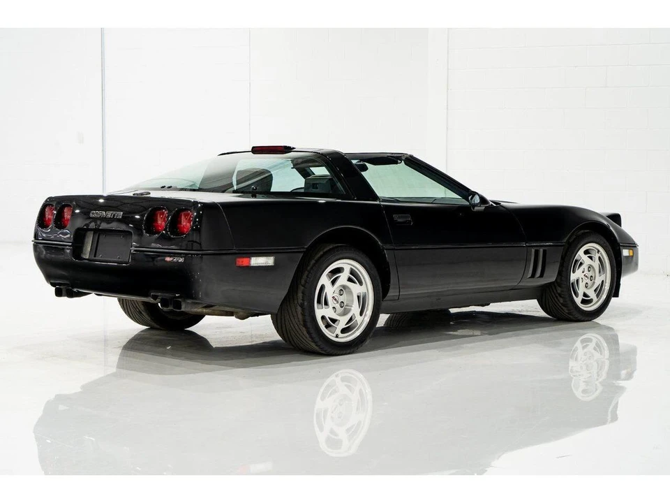 1990 Chevrolet Corvette C4 - Image 22 of 31