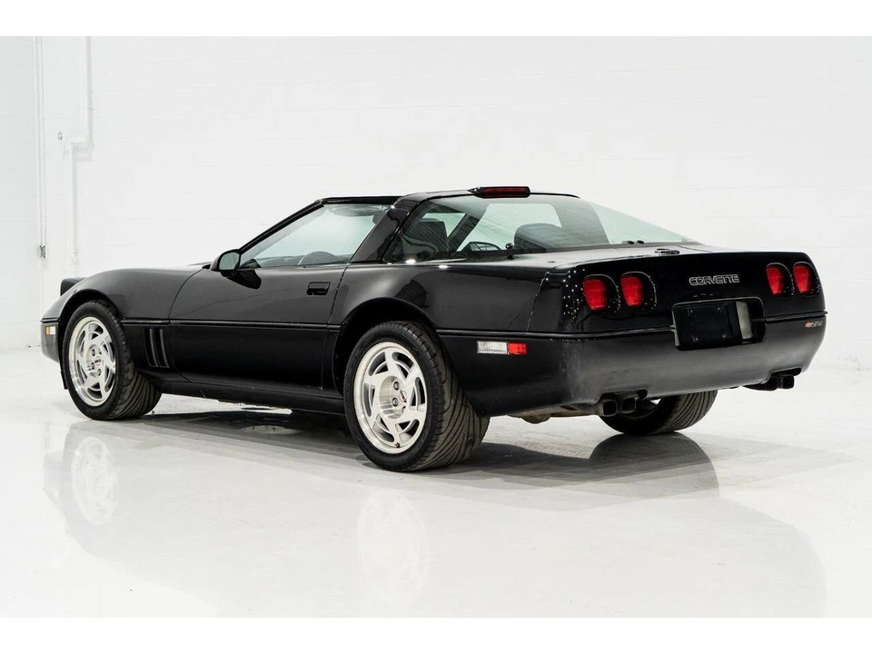 1990 Chevrolet Corvette C4 - Image 23 of 31
