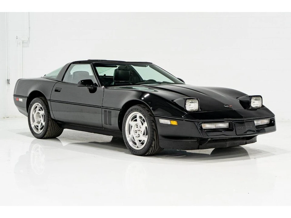 1990 Chevrolet Corvette C4 - Image 28 of 31