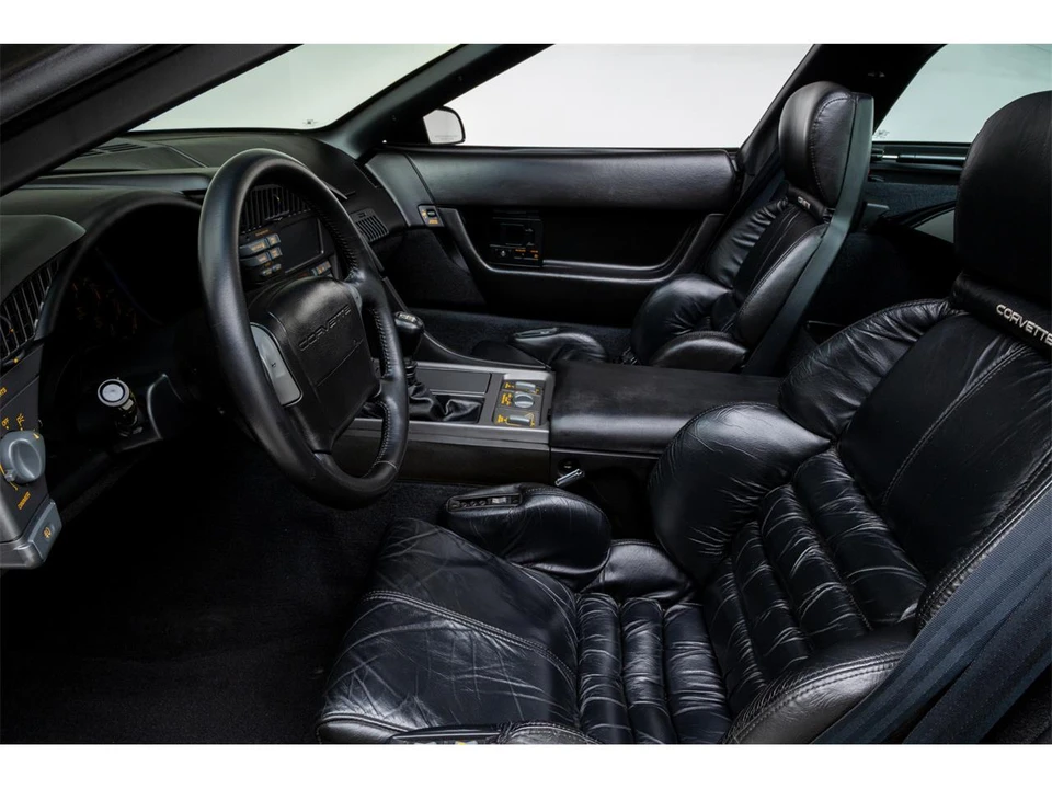 1990 Chevrolet Corvette C4 - Image 23 of 31
