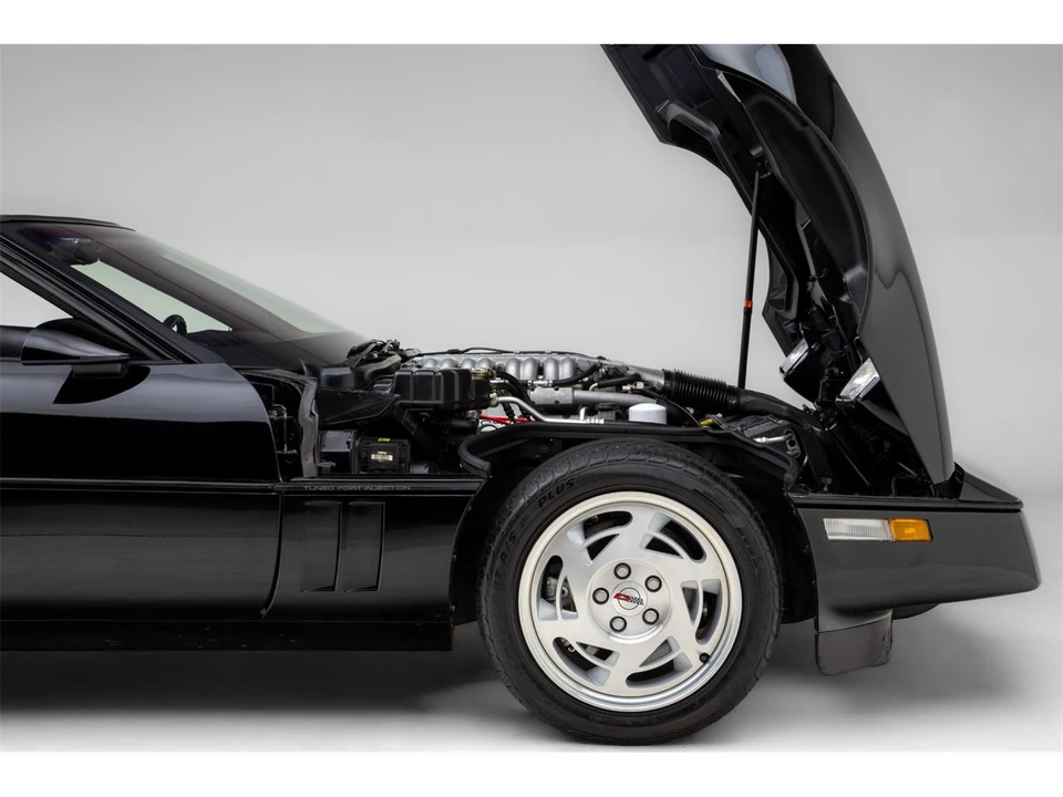1990 Chevrolet Corvette C4 - Image 15 of 31