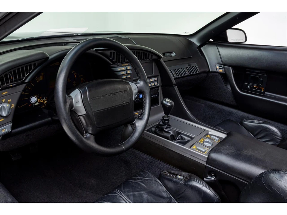 1990 Chevrolet Corvette C4 - Image 4 of 31