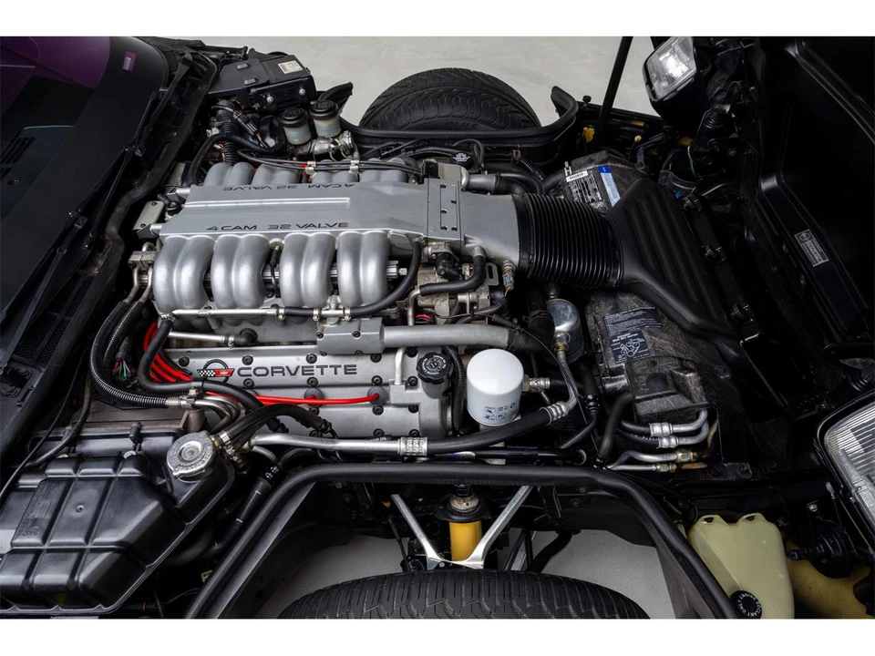 1990 Chevrolet Corvette C4 - Image 16 of 31