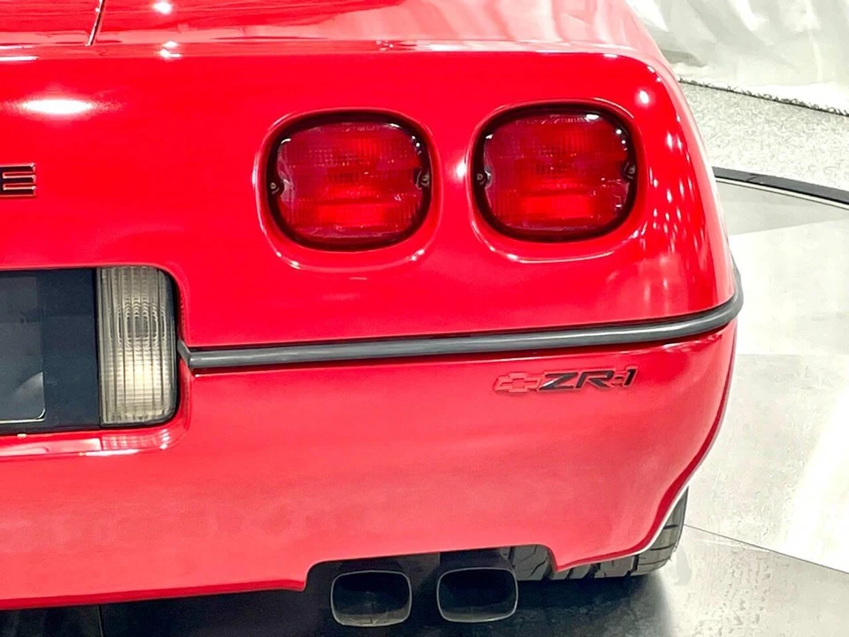 1990 Chevrolet Corvette C4 - Image 16 of 31