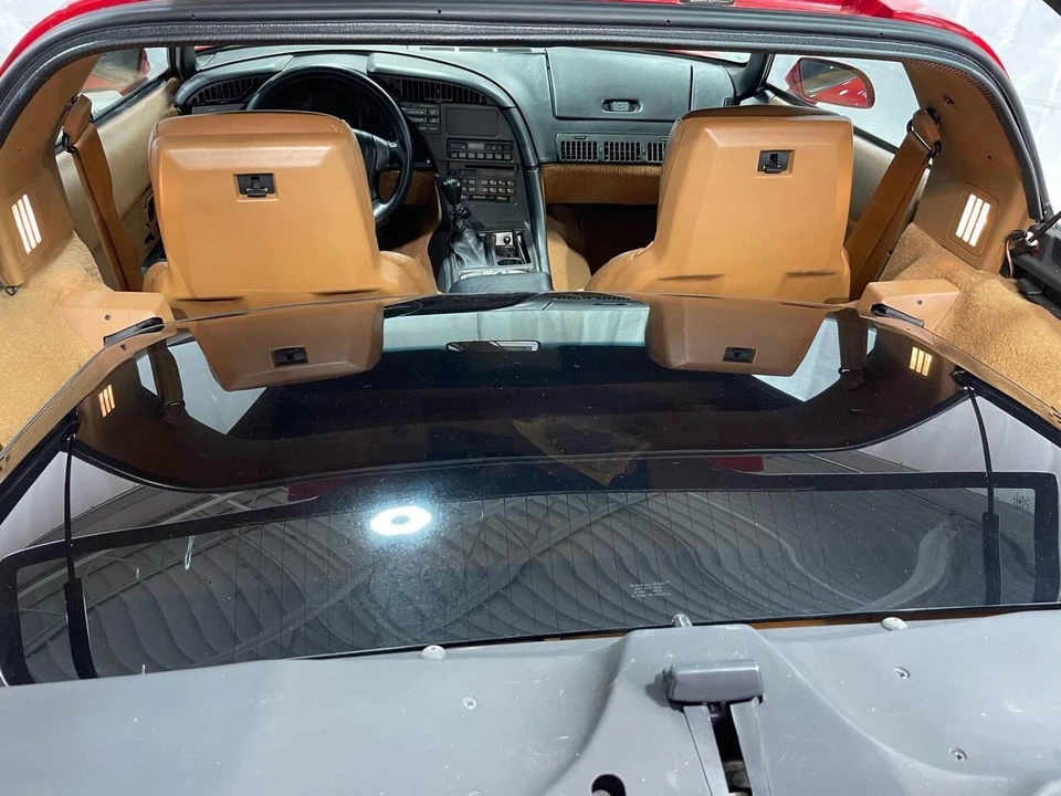 1990 Chevrolet Corvette C4 - Image 26 of 31