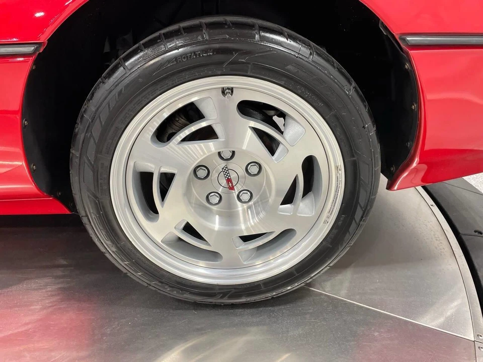 1990 Chevrolet Corvette C4 - Image 19 of 31