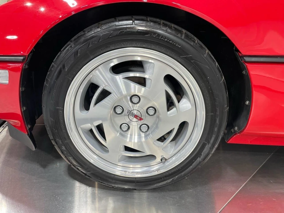 1990 Chevrolet Corvette C4 - Image 21 of 31