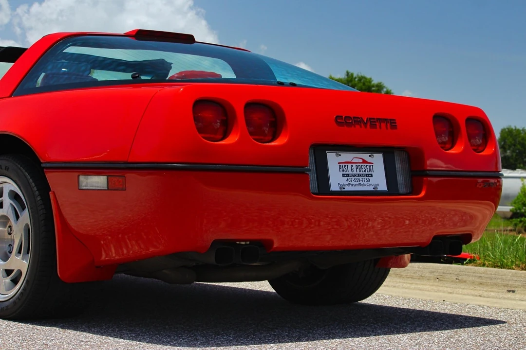 1990 Chevrolet Corvette C4 - Image 26 of 31