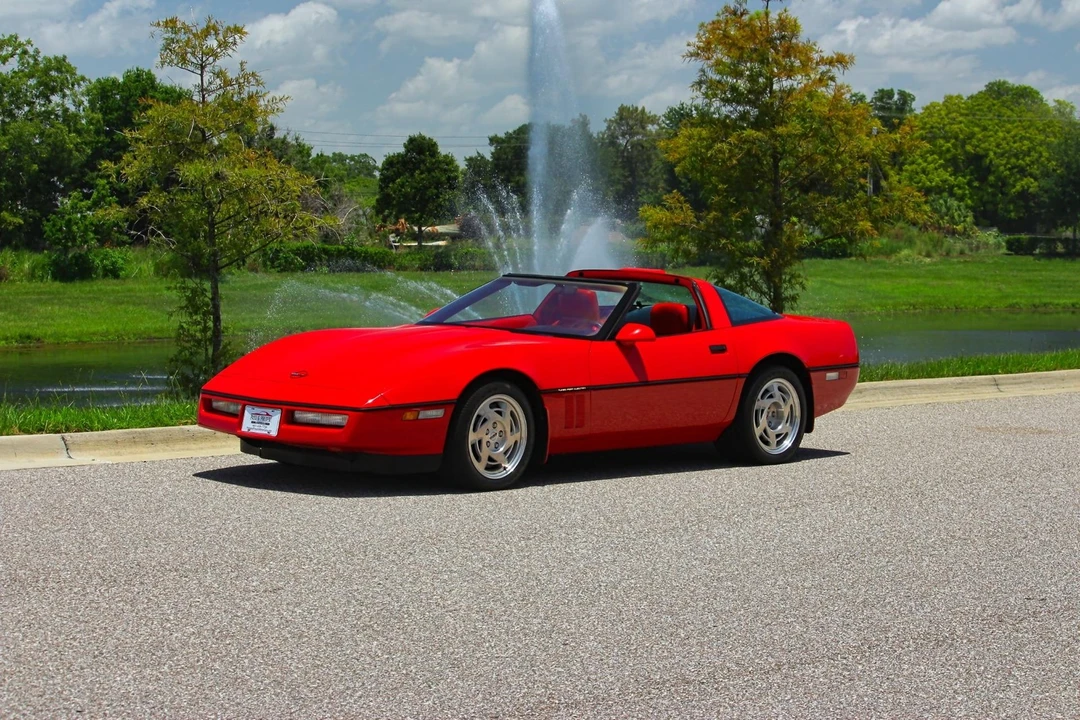1990 Chevrolet Corvette C4 - Image 17 of 31