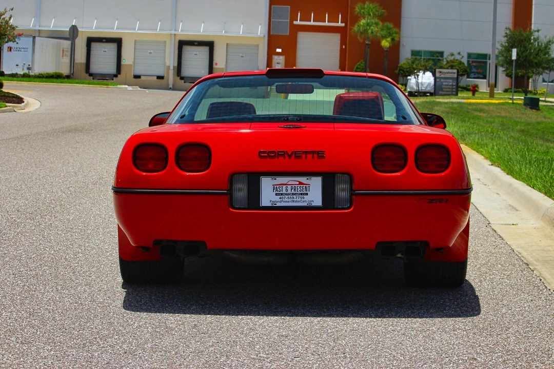 1990 Chevrolet Corvette C4 - Image 21 of 31