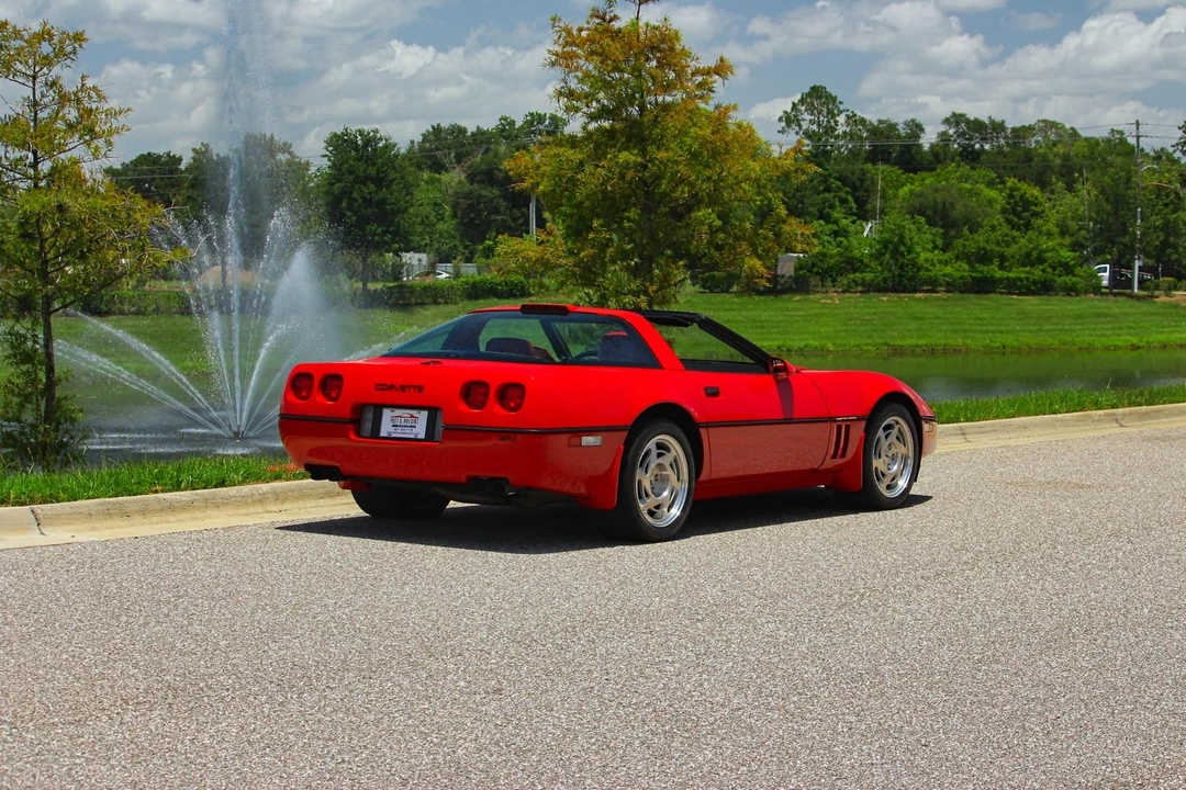 1990 Chevrolet Corvette C4 - Image 6 of 31