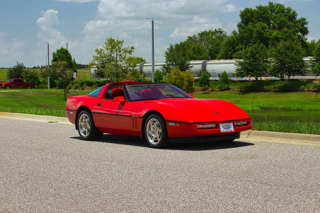 1990 Chevrolet Corvette C4 - Image 9 of 31