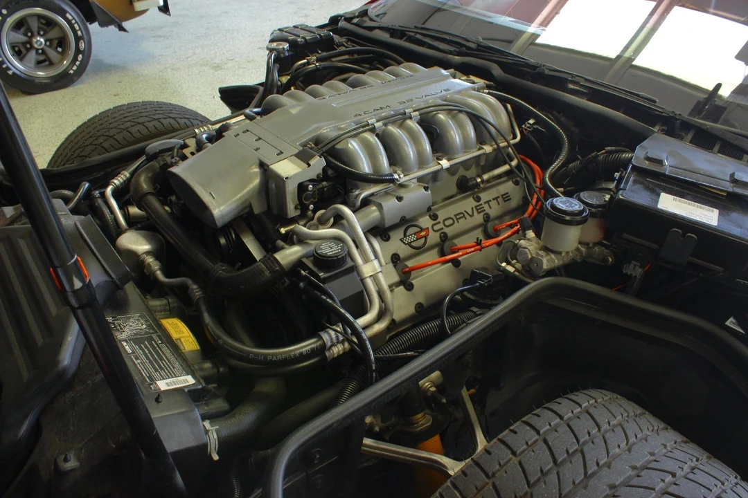1990 Chevrolet Corvette C4 - Image 15 of 31